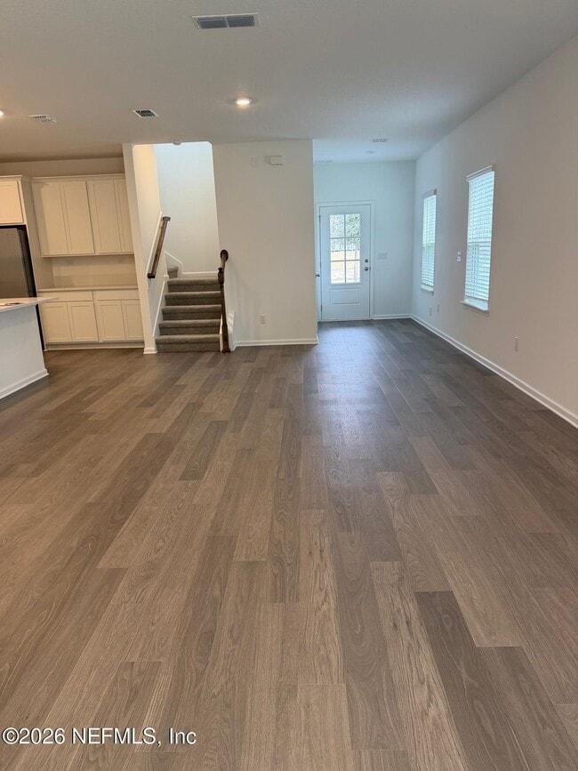 Building Photo - 644 Farmfield Dr