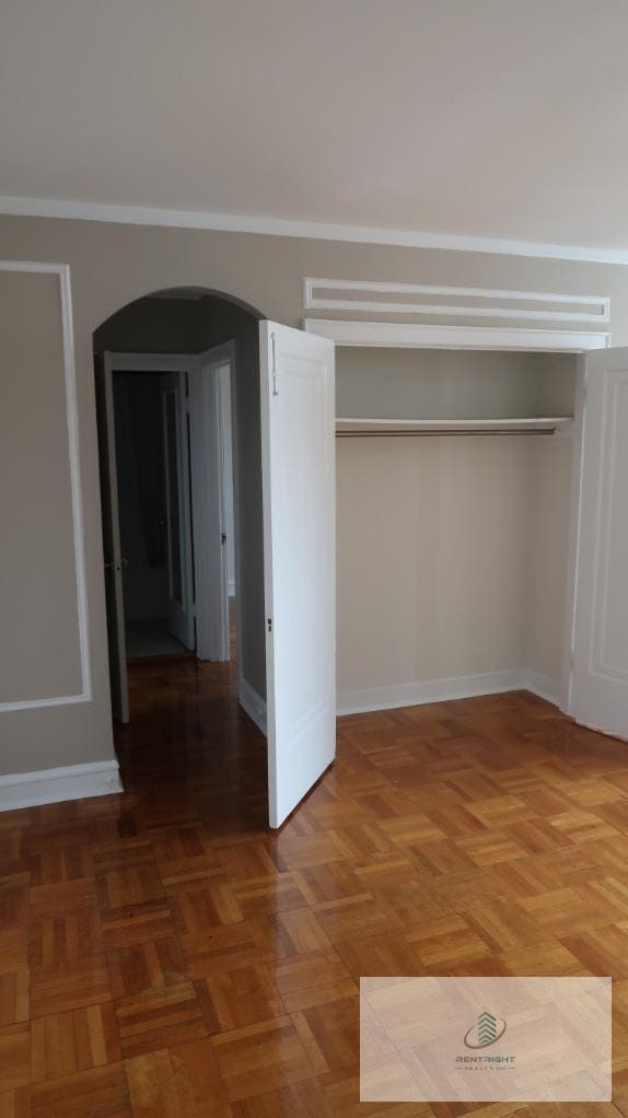 Building Photo - 1209 W Sherwin Ave