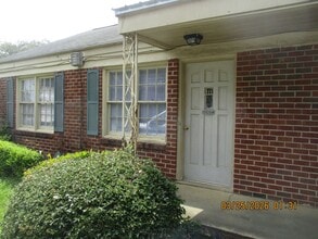 Building Photo - 1505 Palmyra Rd