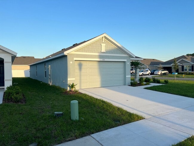 Building Photo - 415 Sunlit Coral St