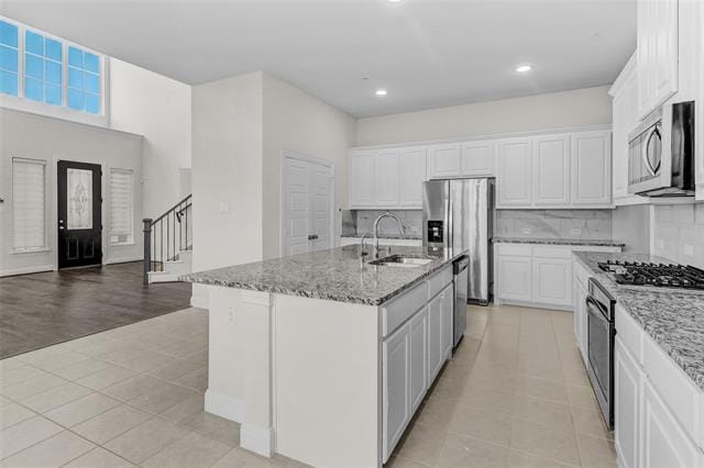 Building Photo - 4941 Shore Crest Dr