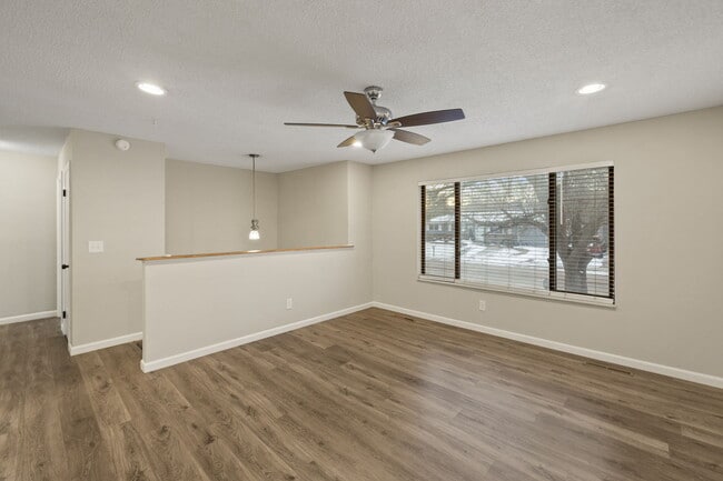 Building Photo - 1875 Shawnee Dr