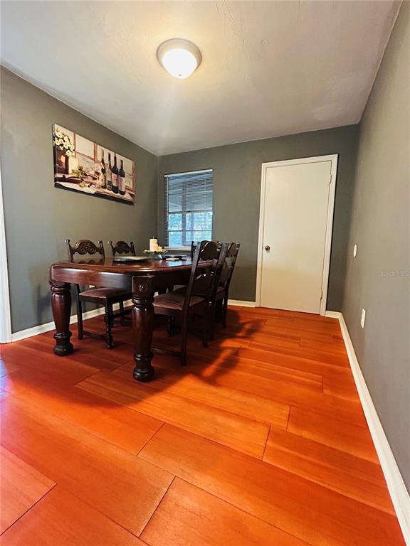 Building Photo - 1027 SE 5th Ave