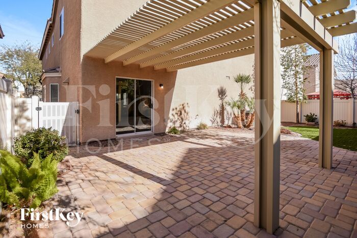 Building Photo - 5083 Tunnel Falls Dr