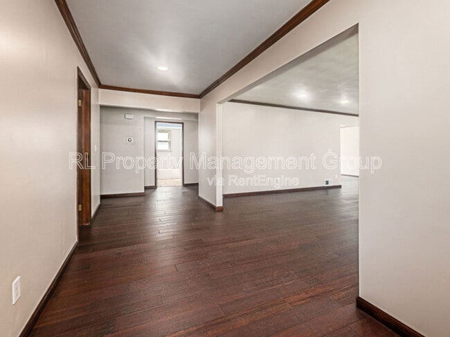 Building Photo - 2517 Minerva Lake Rd