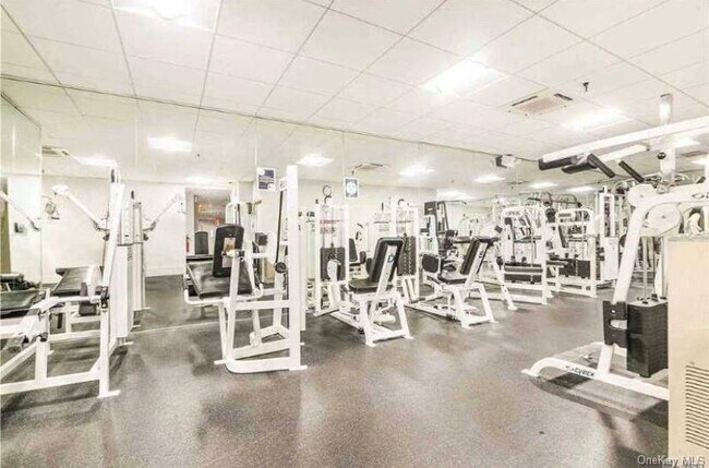 Building Photo - 205-32 Brian Crescent