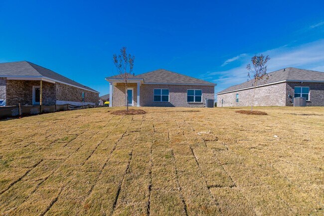 Building Photo - 103 Betty Garrett Dr