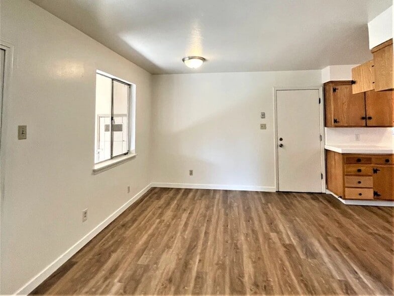 Building Photo - 5321 57th St