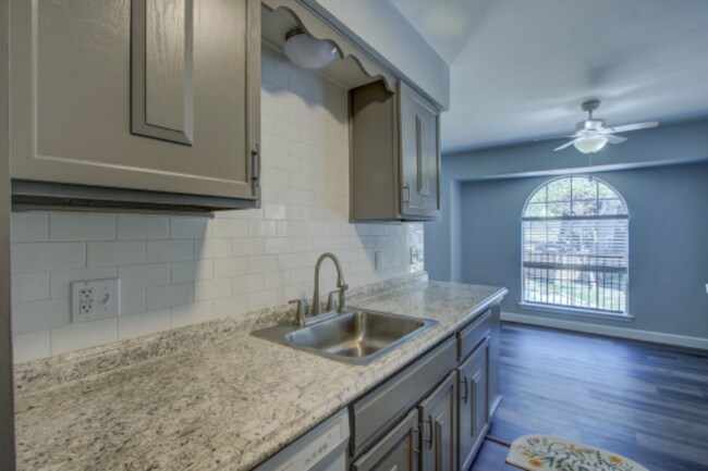 Building Photo - 4440 E 68th St