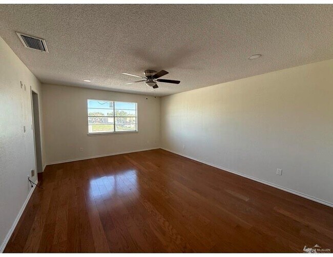 Building Photo - 12 Wichita Ave