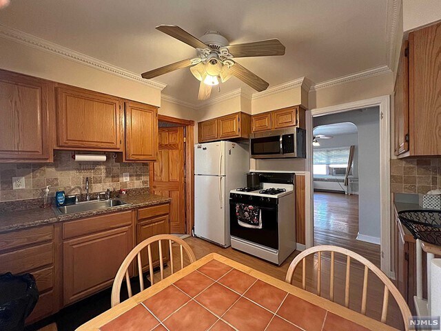 Building Photo - 76 Union