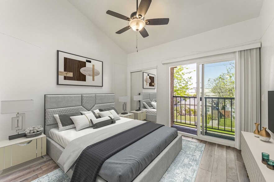 Building Photo - 248 E Buckthorn St