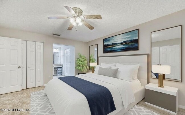 Building Photo - 3801 Crown Point Rd