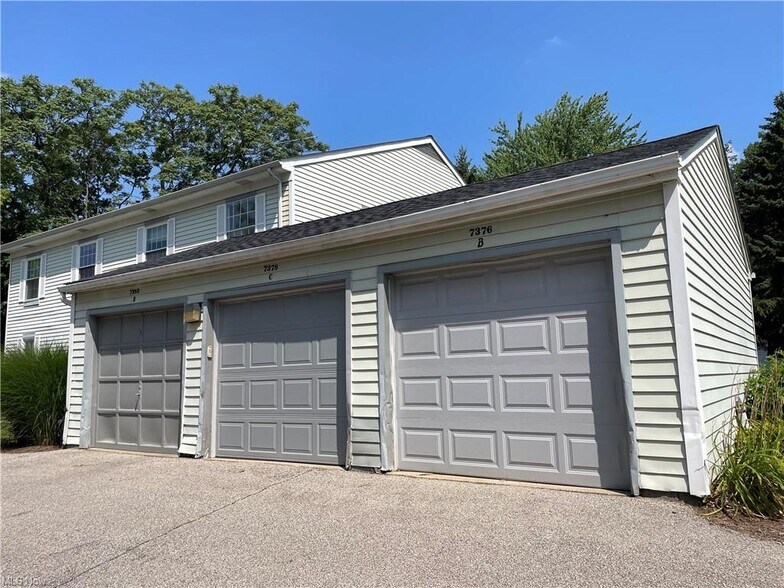 Building Photo - 7378 Foxmill Rd