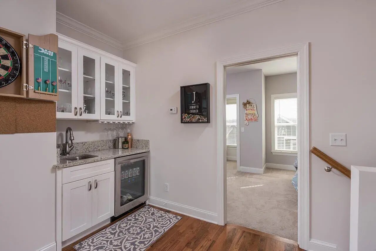 Building Photo - 1429 Park Ave