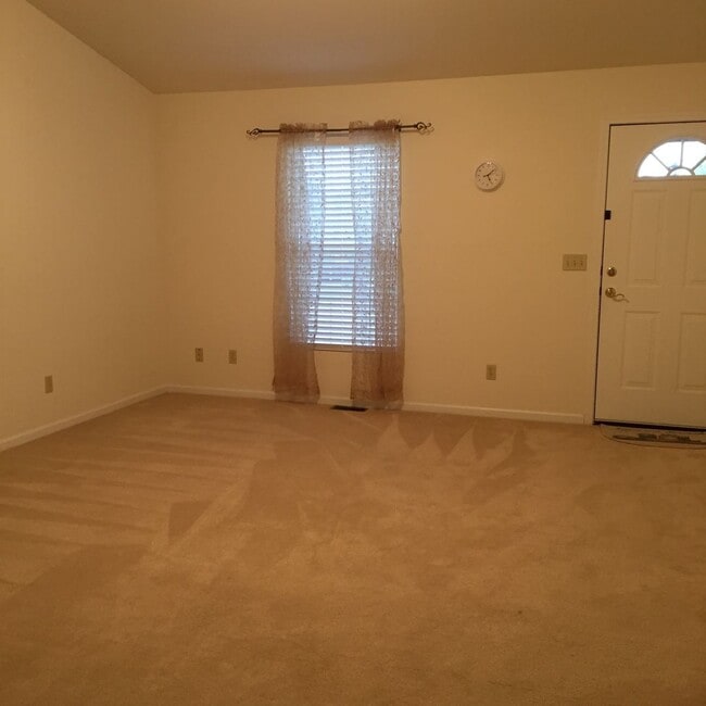 Building Photo - 2320 Willows Ct