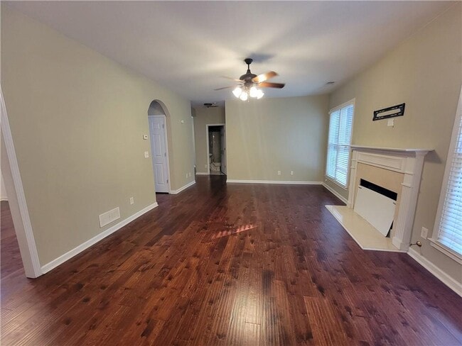 Building Photo - 392 Hickory Haven Terrace