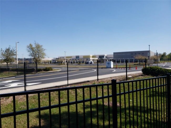 Building Photo - 16530 Cedar Crest Dr