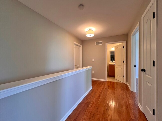 Building Photo - 4170 Bunker Hill Dr N