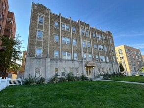 Building Photo - 2374 Euclid Heights Blvd