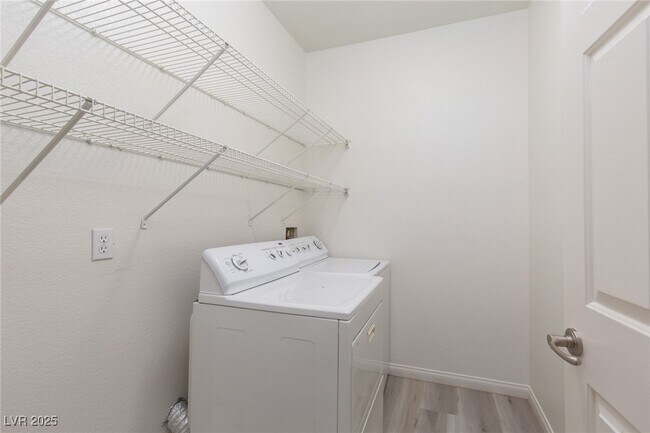 Building Photo - 9303 Gilcrease Ave