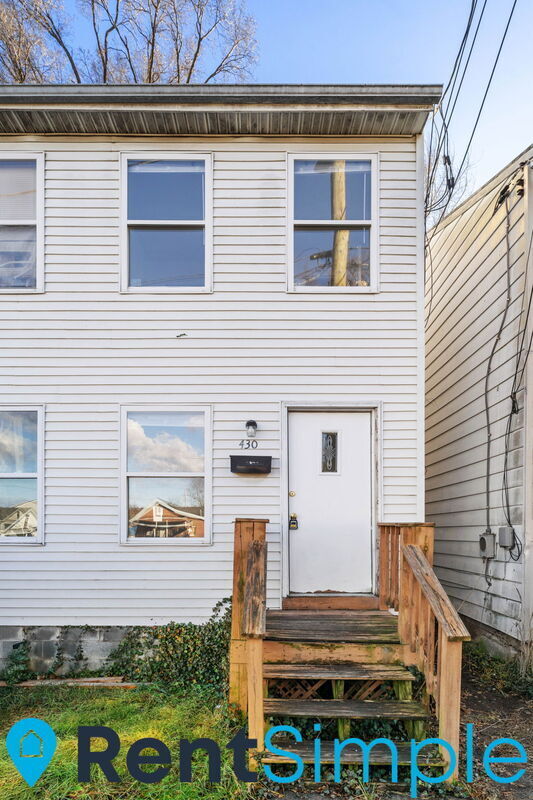 Building Photo - 430 Chase St