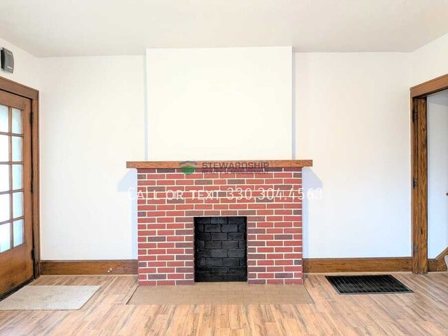 Building Photo - 1412 16th St NW