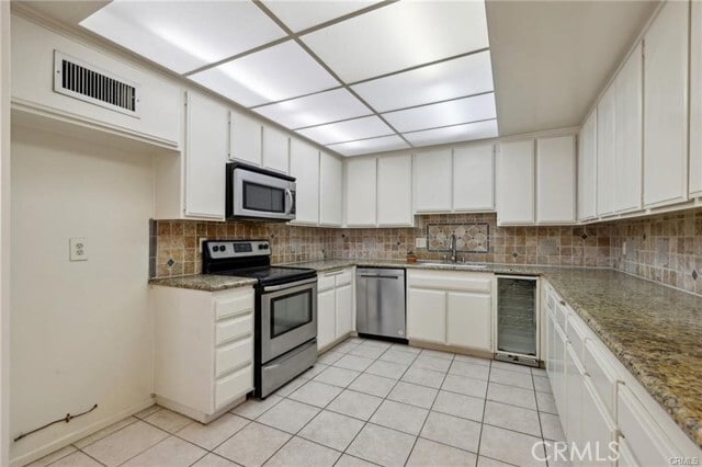 Building Photo - 3213 La Encina Way