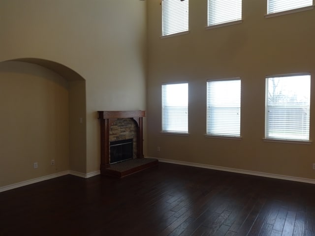 Building Photo - 4016 Alderbrook Ln