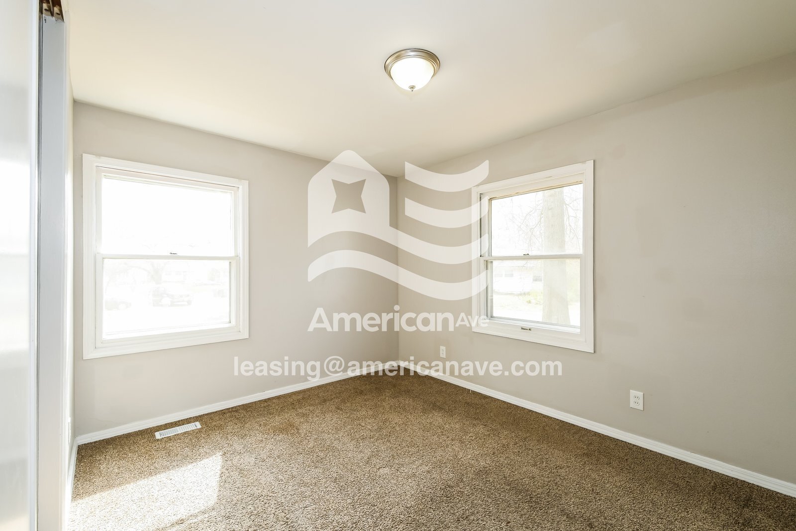 Building Photo - 263 Estridge Rd