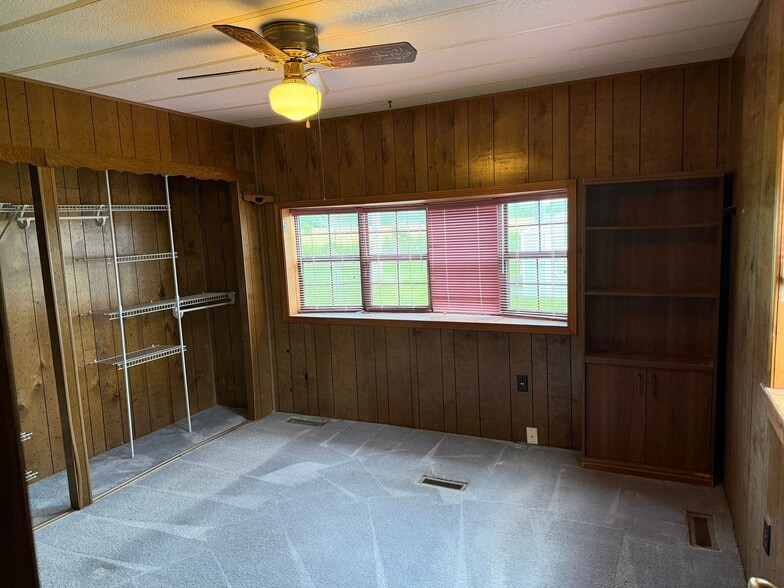Building Photo - 2026 Birch Ave