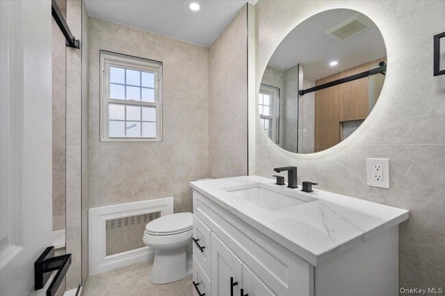 Building Photo - 28 Cross St