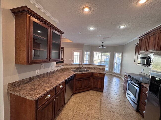 Building Photo - Valley Chase Subdivision!