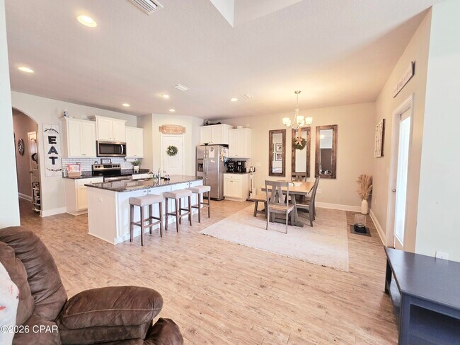 Building Photo - 103 Redfish Way