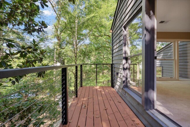 Building Photo - 439 Barbara Ln