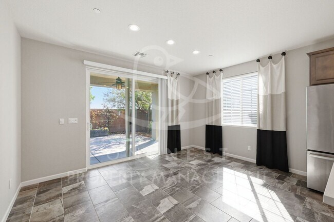 Building Photo - 4 bedroom, 3 bathroom - 2473 square feet; Twelve Bridges