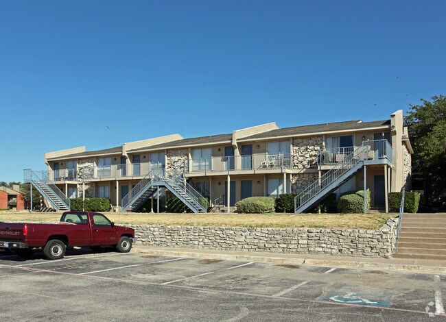 Building Photo - Lake Colony