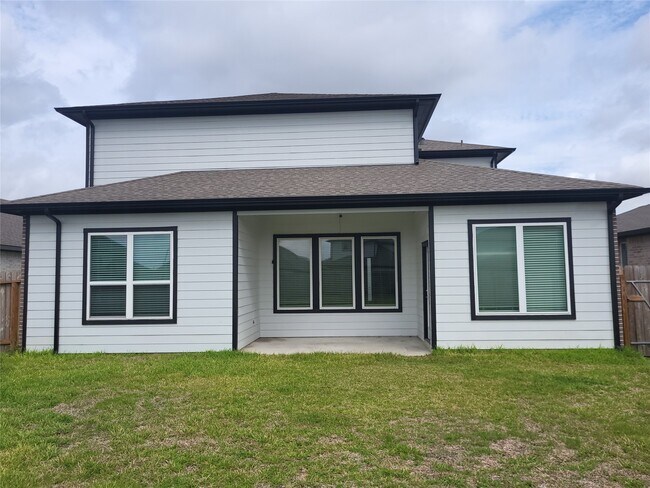 Building Photo - 22527 Cappella Vlg Ln