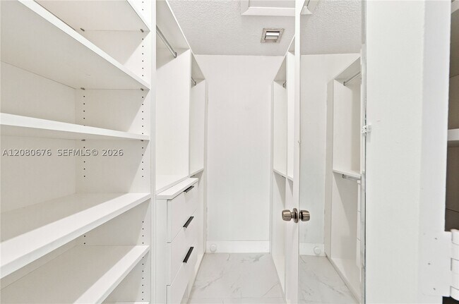 Building Photo - 8410 SW 154th Cir Ct