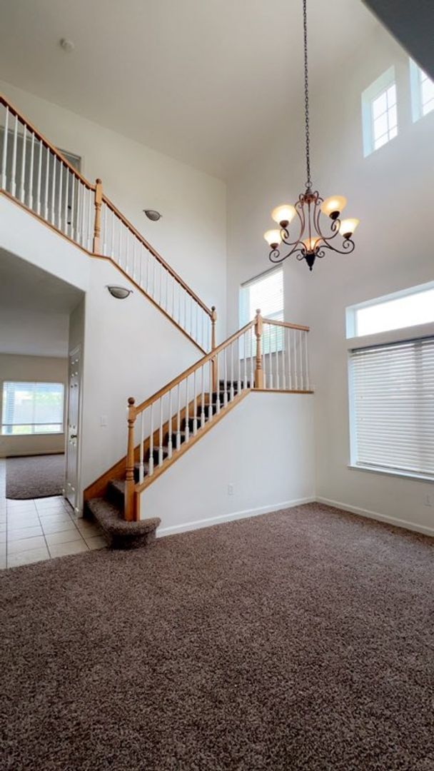 Building Photo - Make our house your HOME!