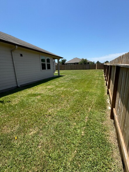 Building Photo - 3602 Karissa Rd