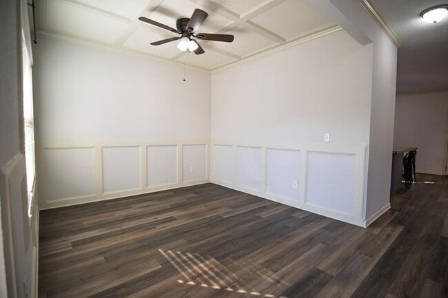 Building Photo - 1907 Westminster Dr