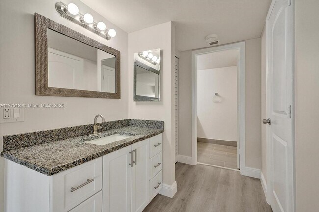 Building Photo - 1201 S Ocean Dr