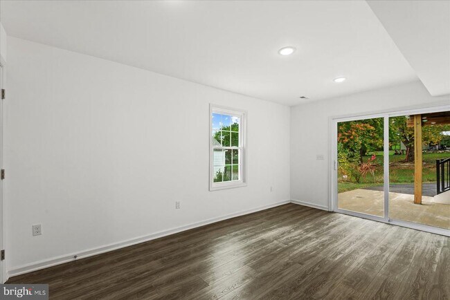 Building Photo - 914 Old Rixeyville Rd