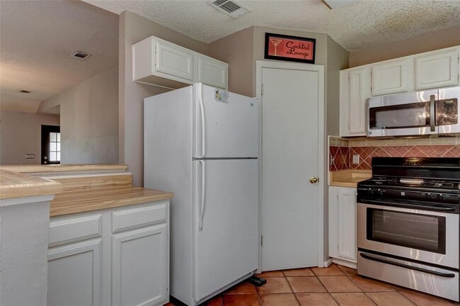 Building Photo - 13411 Bridgewalk Ln