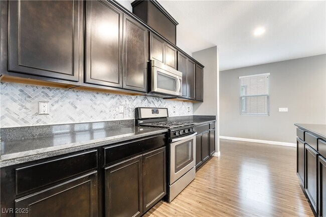 Building Photo - 8750 Cerrito Canyon Ct