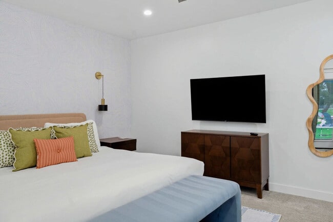 Building Photo - 11802 Hayden Rd