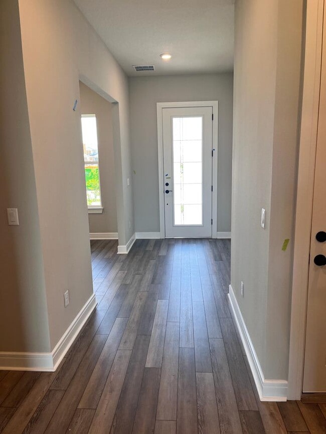 Building Photo - 13627 Ritta Is Dr