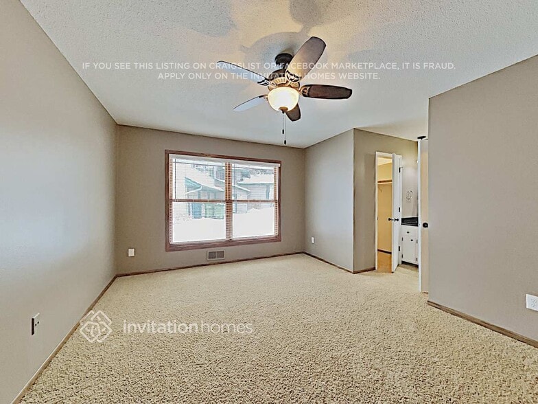 Building Photo - 7015 W Shadow Lake Dr