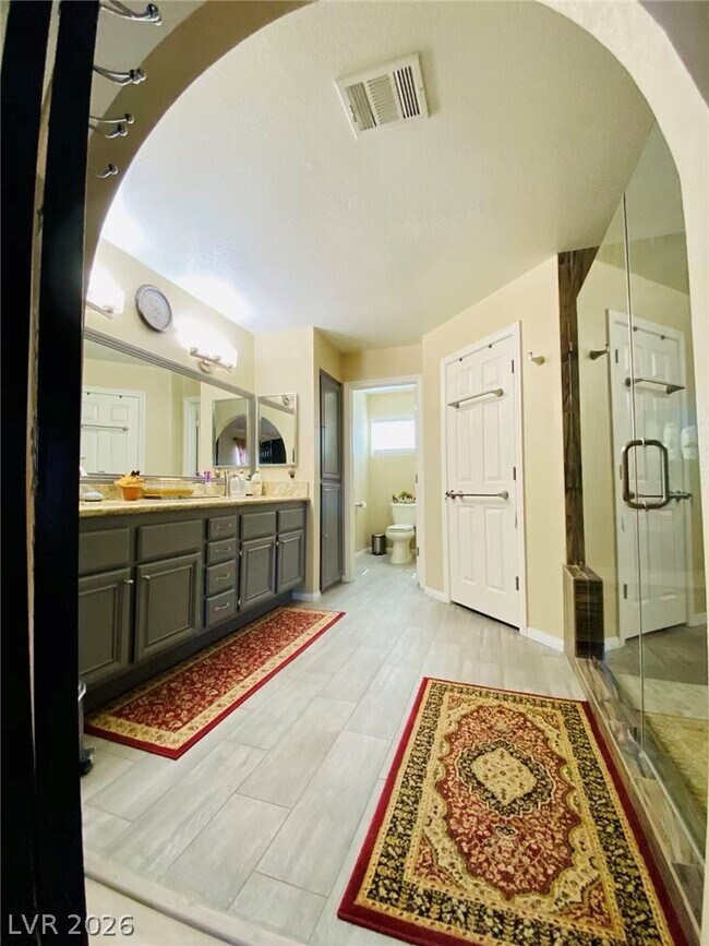 Building Photo - 6576 Moonshadow Cir